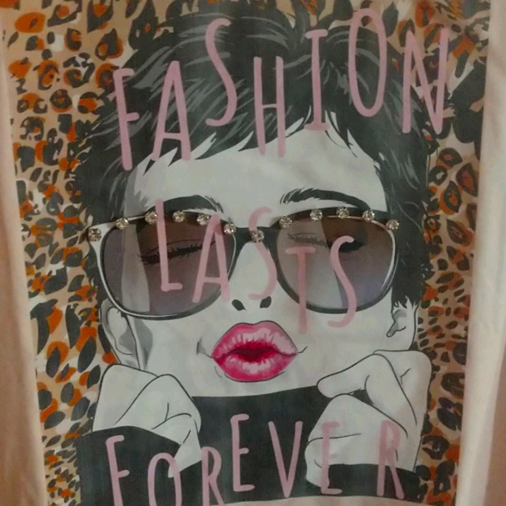 Fashion Forever Tee